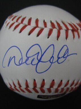 Derek Jeter signed/autographed baseball w/COA (New York Yankees)